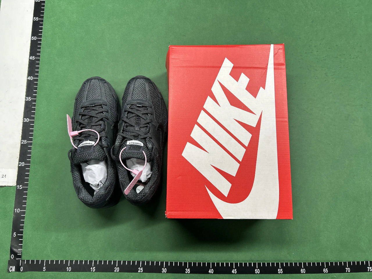 Nike Air Zoom Vomero 5