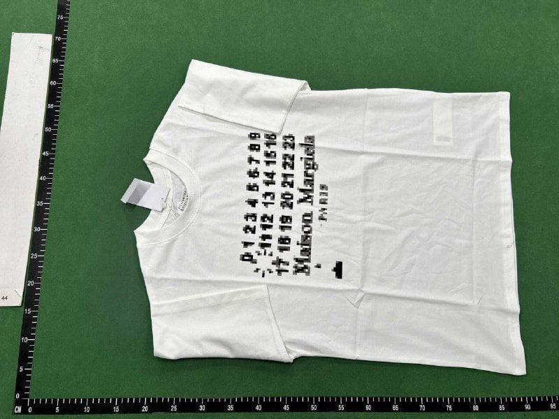 Maison Margiela T-shirt （40 Style
