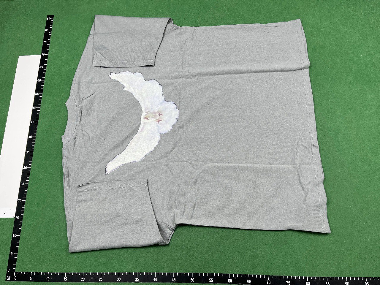 TEE YEEZY GAP