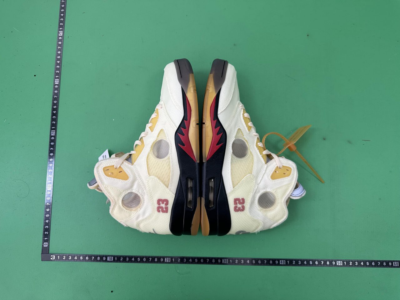 Jordan 5 (18 styles)