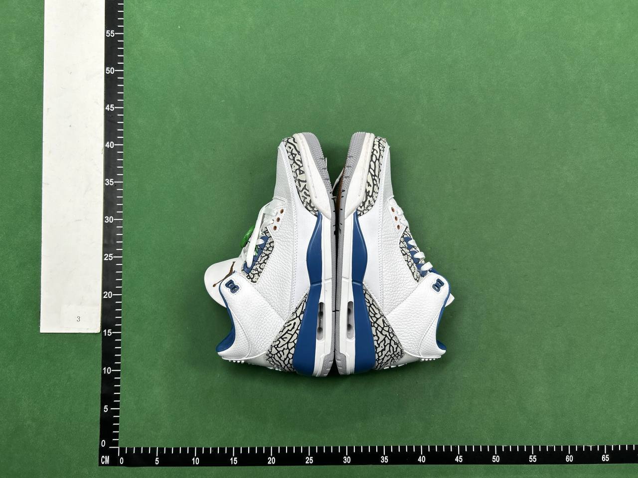 Jordan 3 (40+ styles) (boys and girls)