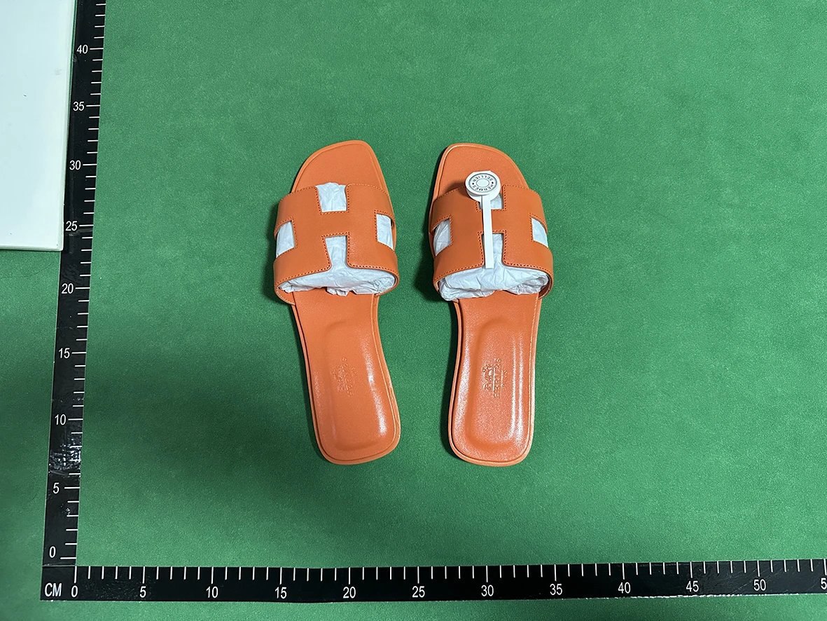 Hermes slippers( 39 + styles)