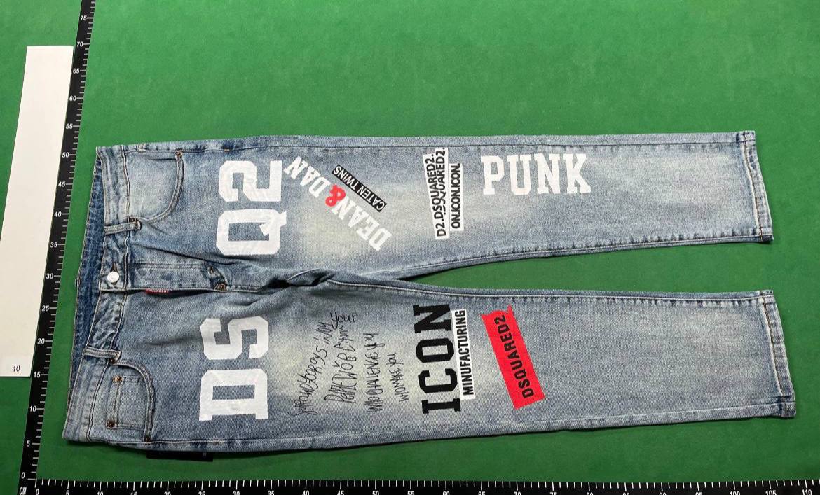 DSQUARED 2 jeans