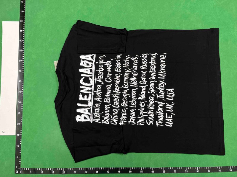 Balenciaga T-shirt( 40 + styles)
