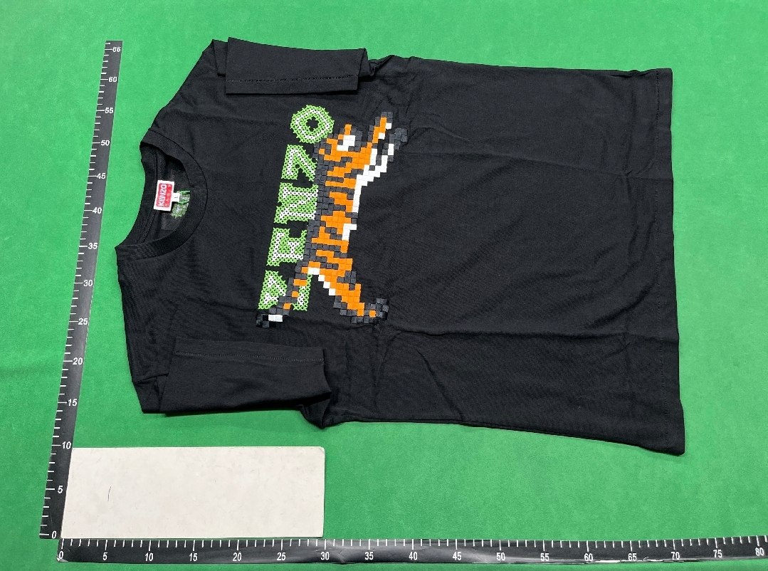 kenzo T-shirt (40 CP)