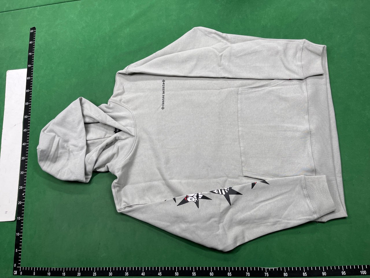 chrome hearts hoodie (40 CP)