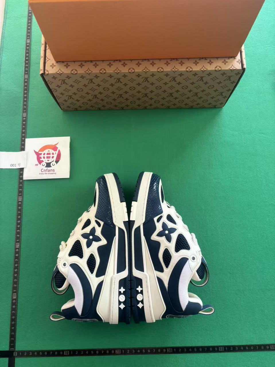 LV skates High quality accessories complete