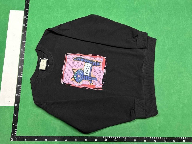 Gucci sweatshirt