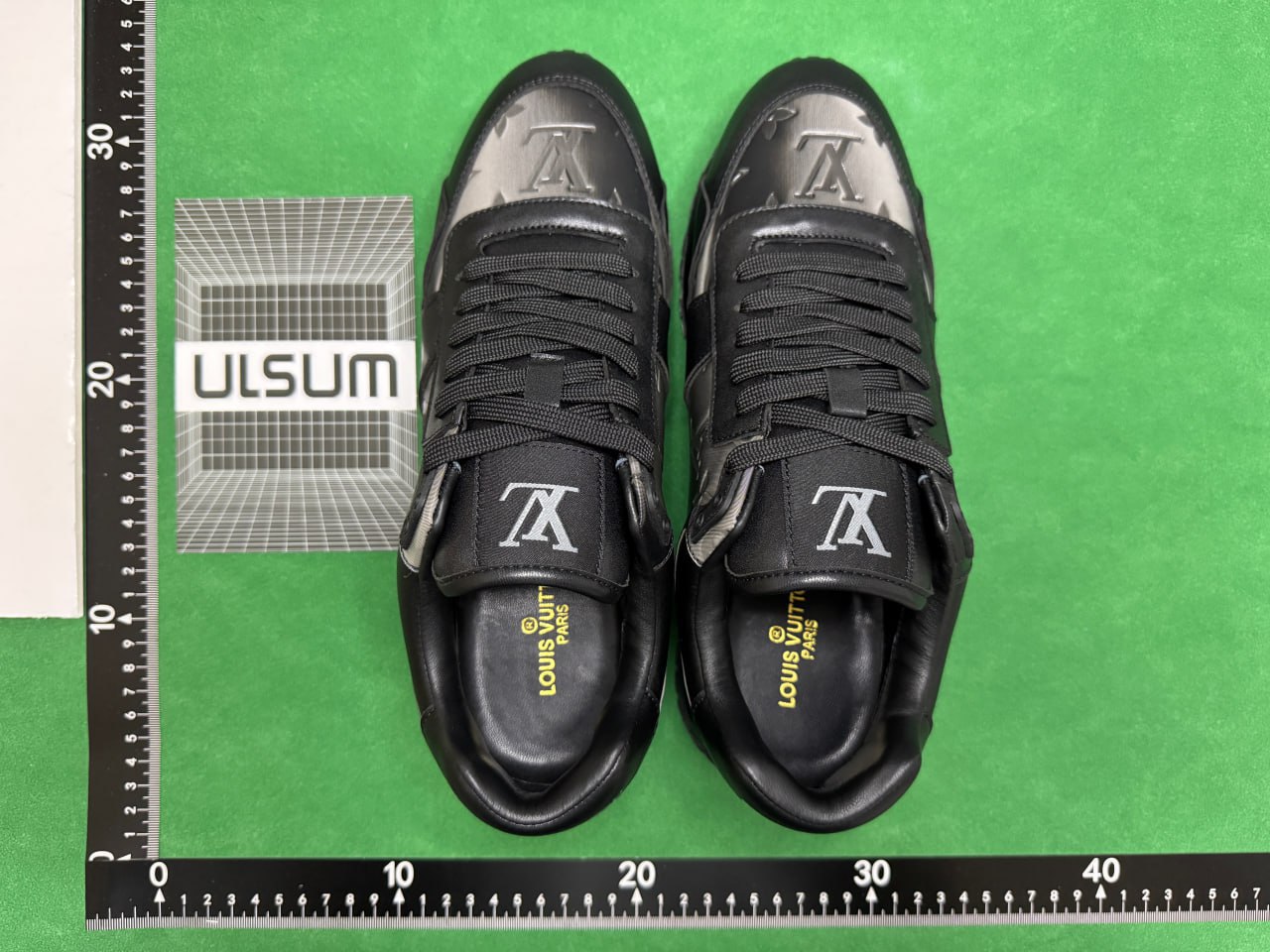 Louis Vuitton Run Away Discoloration Shoes（40 styles