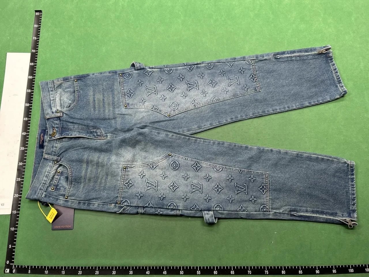 LV Louis Vuitton Monogram Jeans [9 Styles]