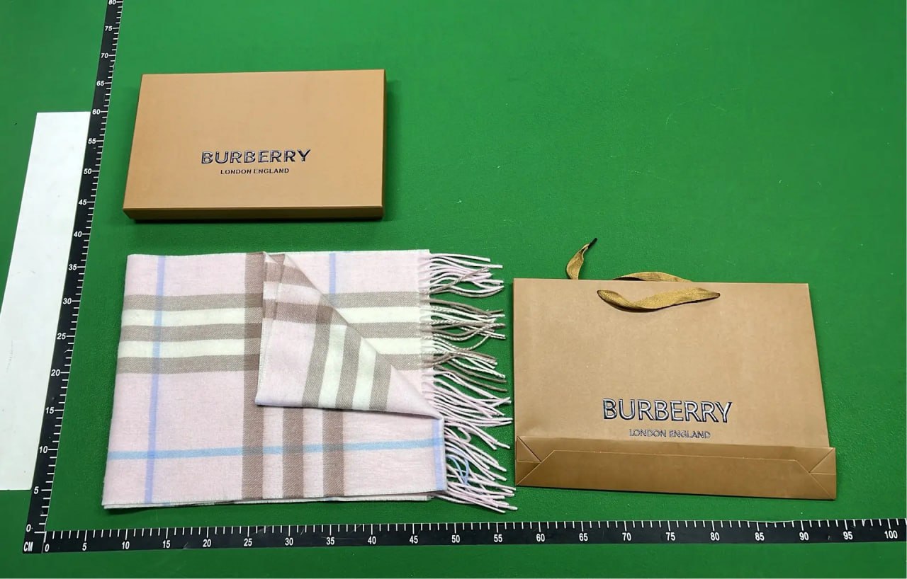 Burberry Vintage Check Scarf