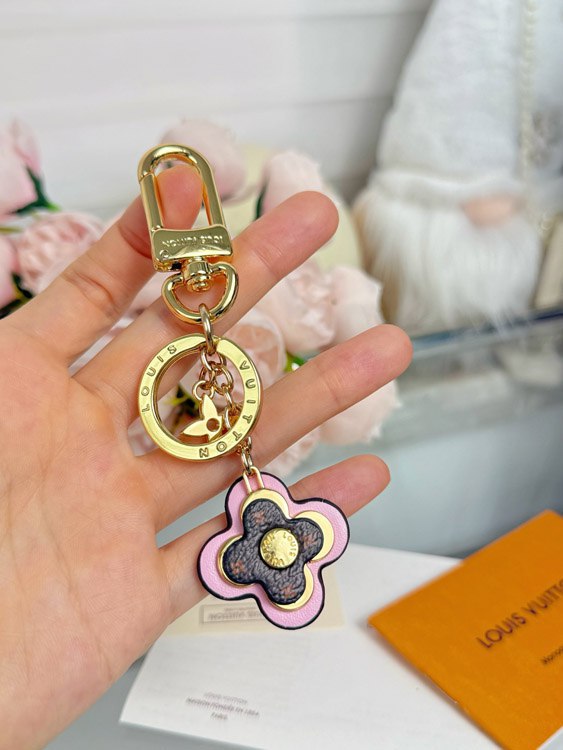 Louis Vuitton Monogram Flower Petal Buckle Keychain