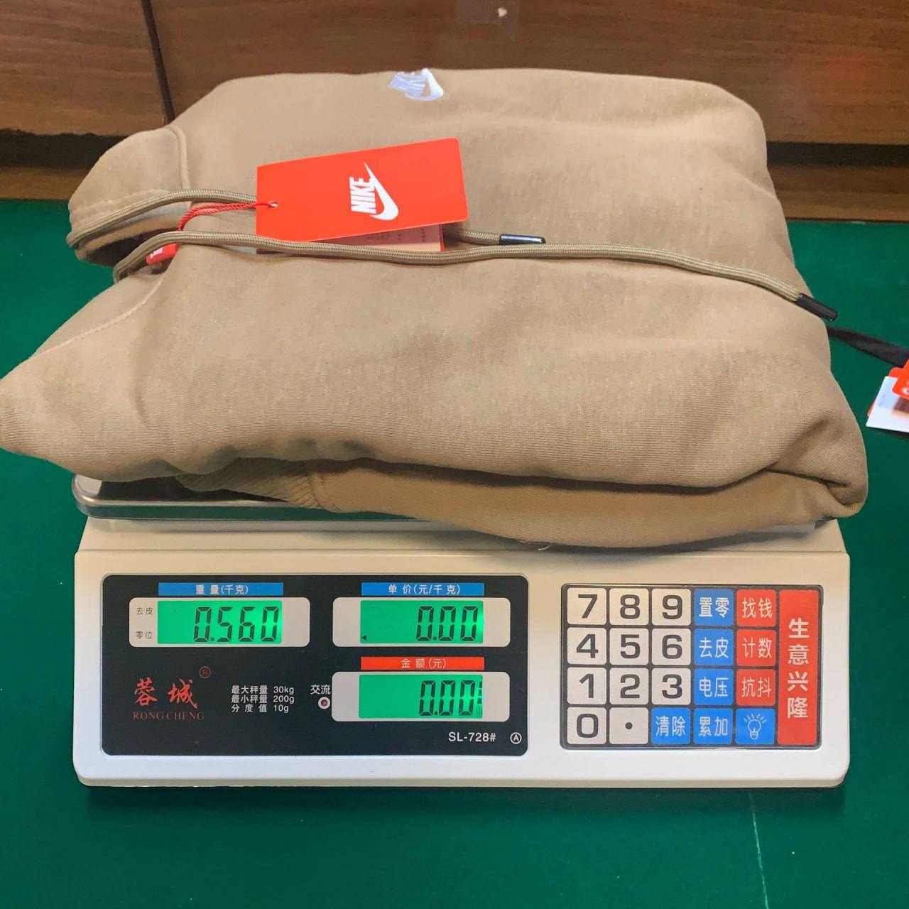 Nike Club Fleece Sweatshirt & Hoodie Collection [9 Styles]