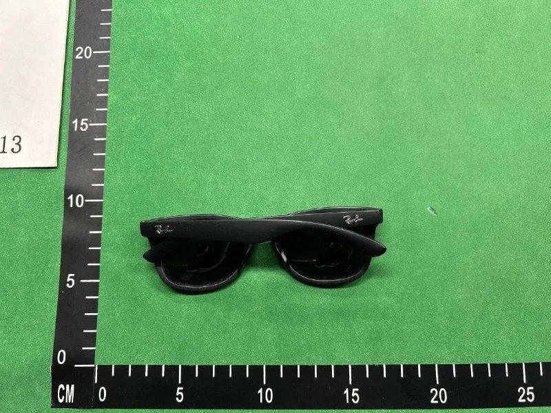 Ray-Ban Wayfarer Sunglasses [C2 Black/G15, C5 Leopard/G15, and other styles]