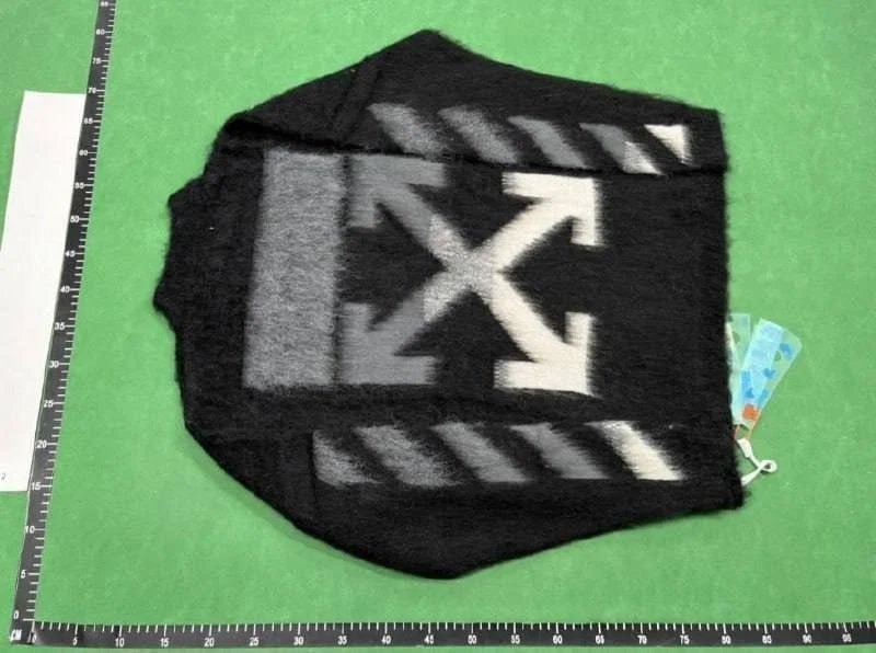 OFF-WHITE Off- Knit Sweater