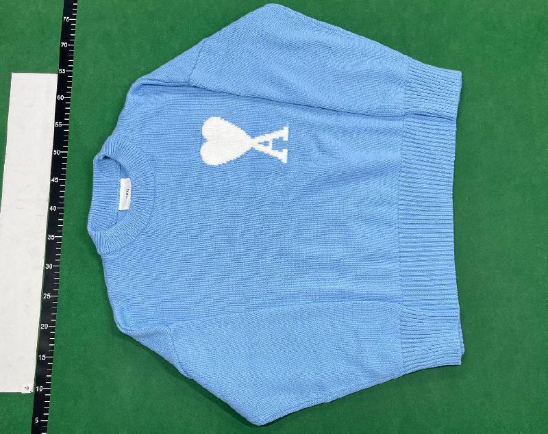 AMIPARIS Heart Logo Sweater