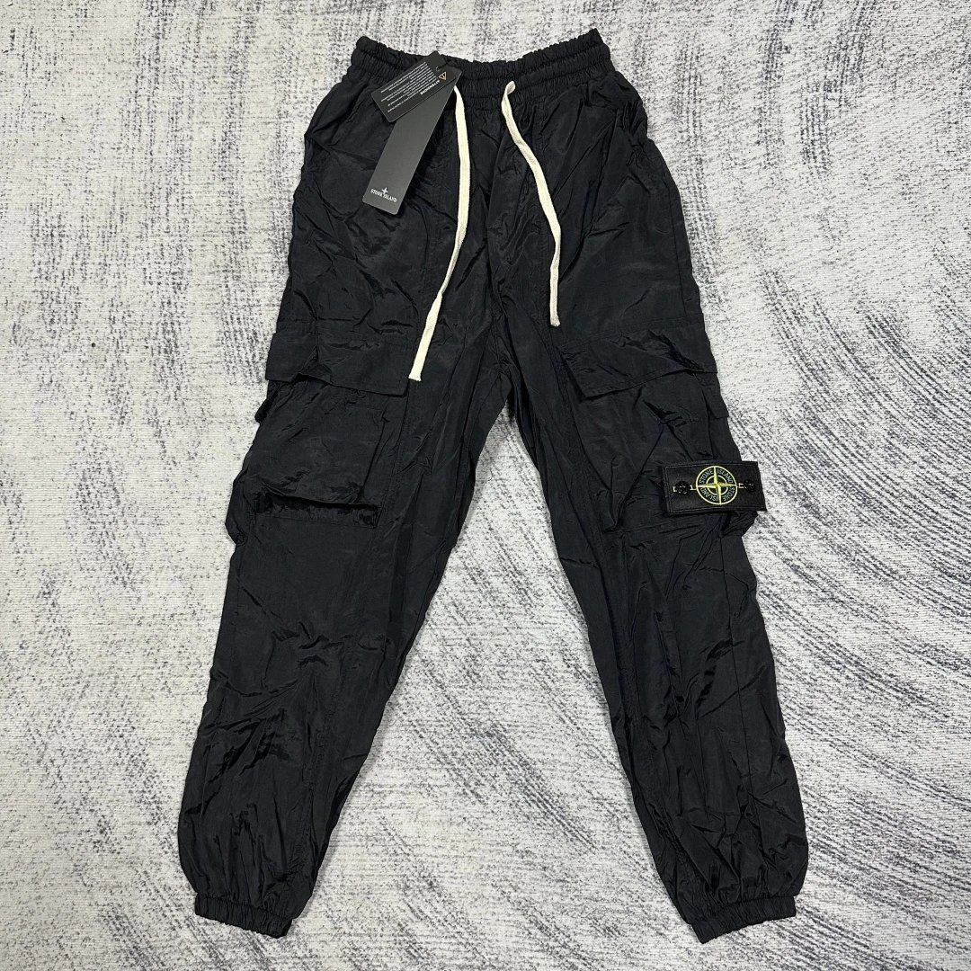 Stone Island Cargo Pants/Shorts & T-Shirt [40+ styles]