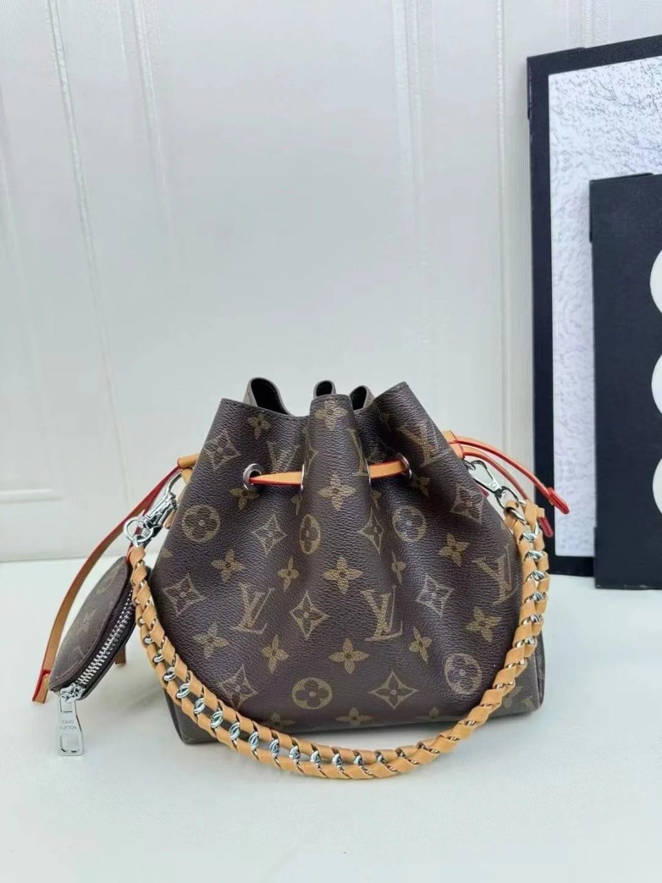 Louis Vuitton Onth Tote Bags [40+ Styles]