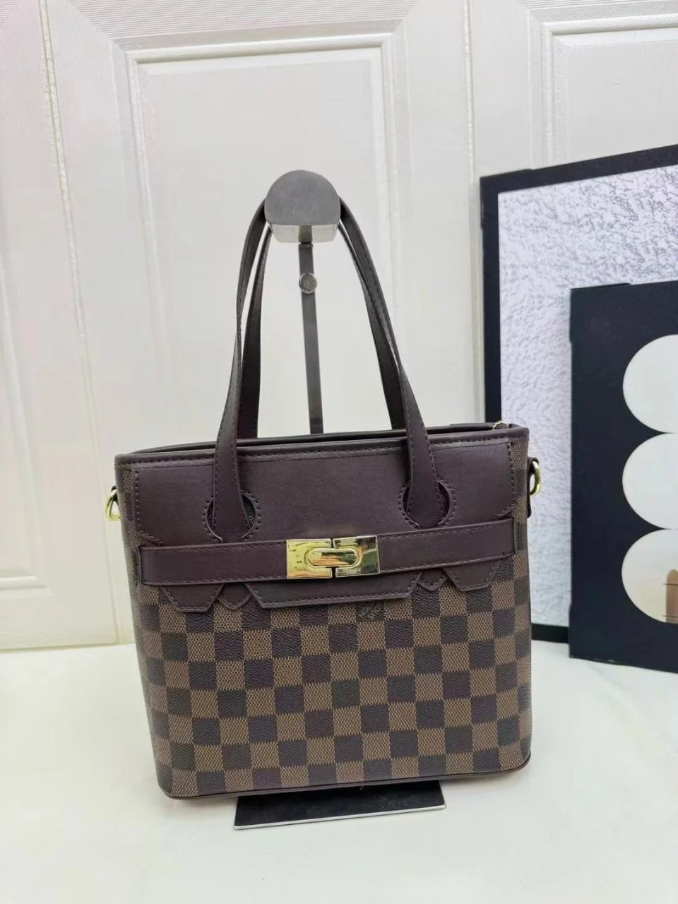 Louis Vuitton Onth Tote Bags [40+ Styles]