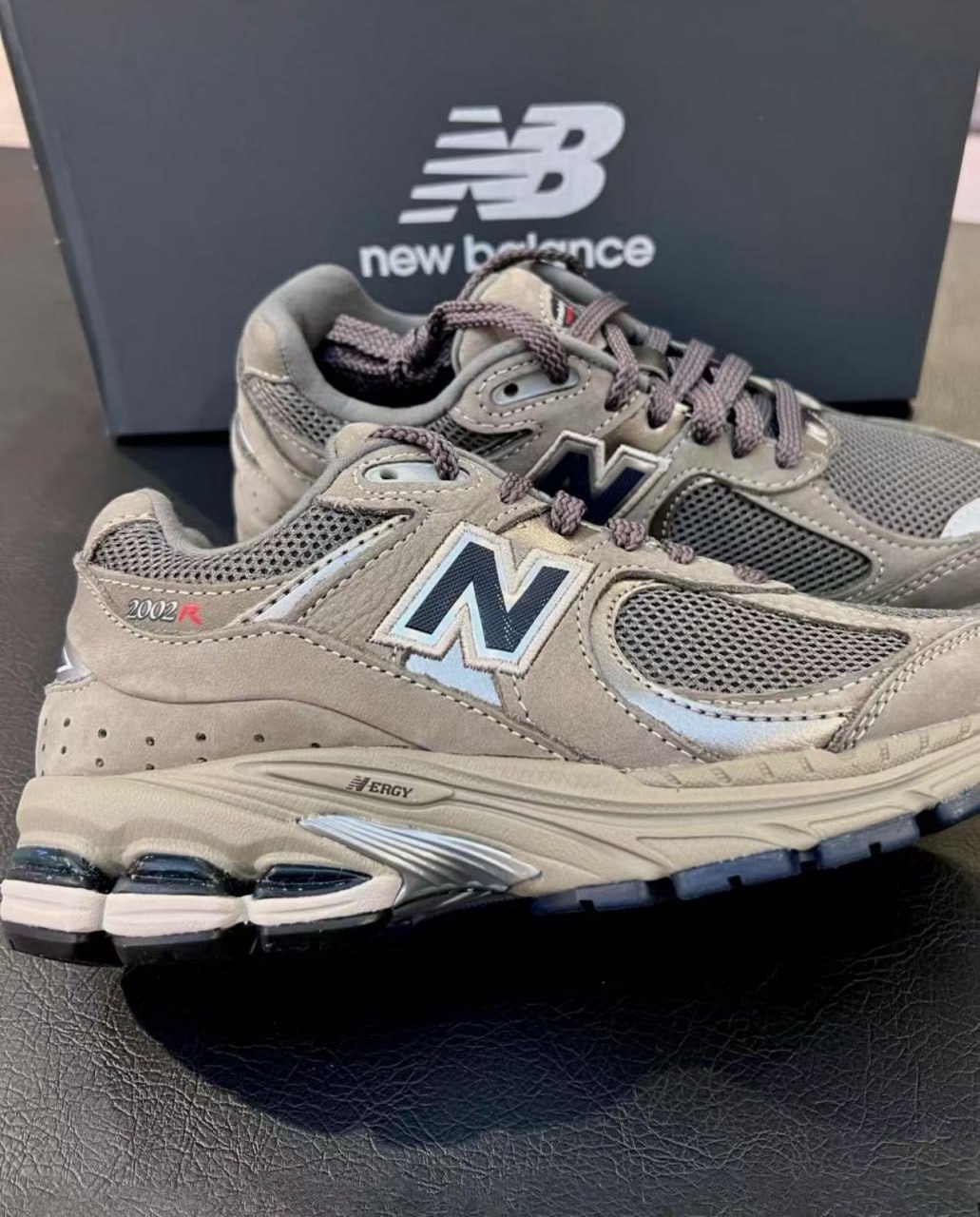 New Blance 2002R