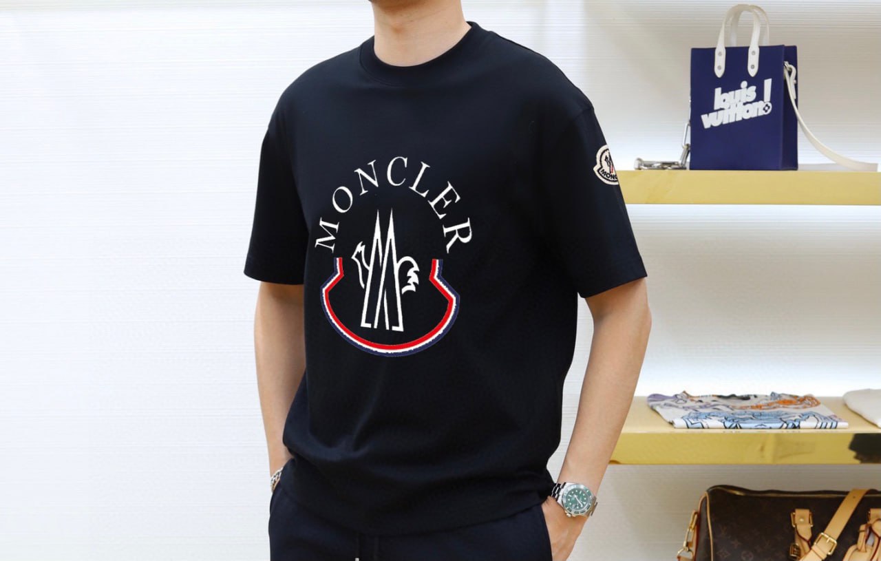 Moncler T Shirt