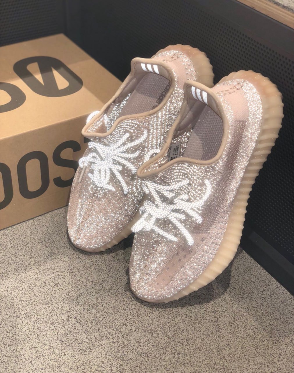 Yeezy Boost 350 factory2