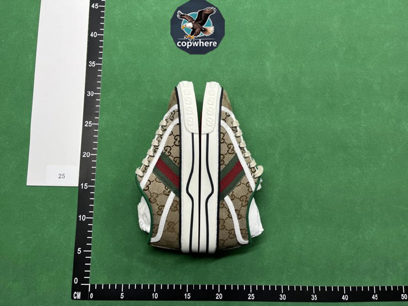 Gucci GG Supreme Sneakers [8 styles]