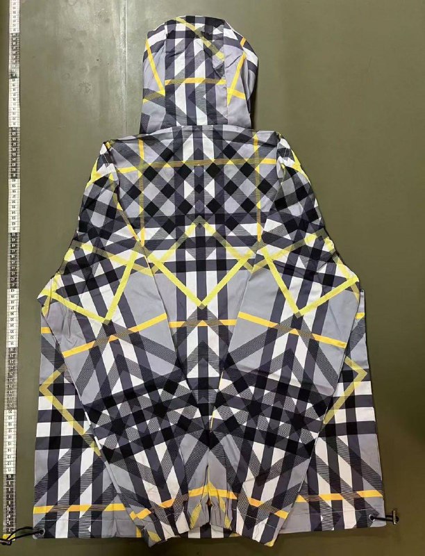 Burberry Vintage Check Jacket [10 styles]