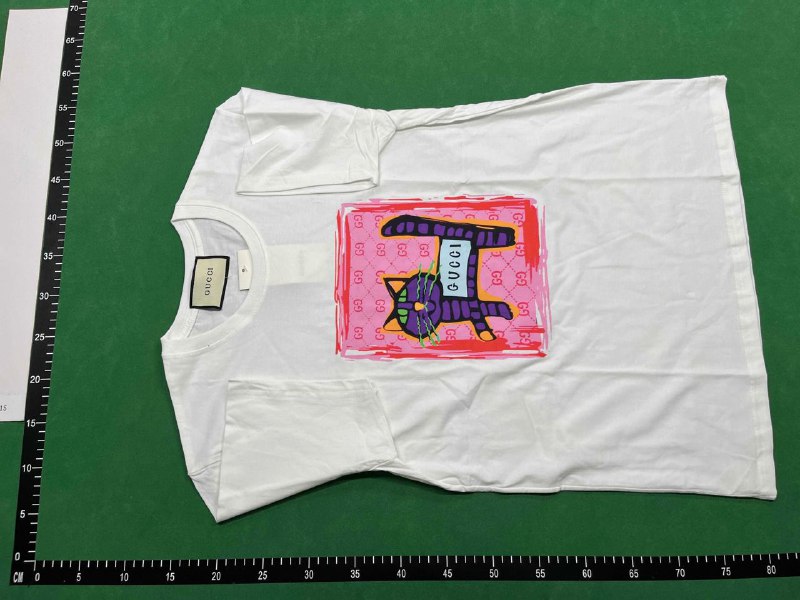 Gucci GG Logo T-Shirt [20 styles]