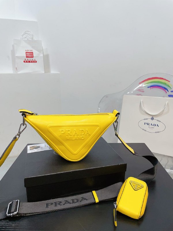 Prada Re-Edition 2005 Nylon Hobo Bag [39 styles]