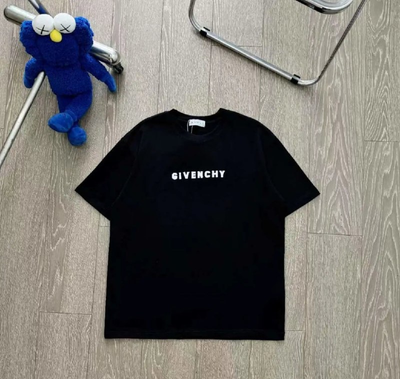 Givenchy 4G Grid T-Shirt [39 styles]