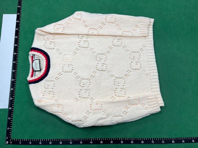 Gucci GG Supreme Sweaters [1 style]