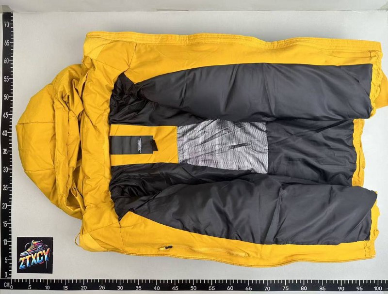 Descente Puffer Jackets [3 styles]