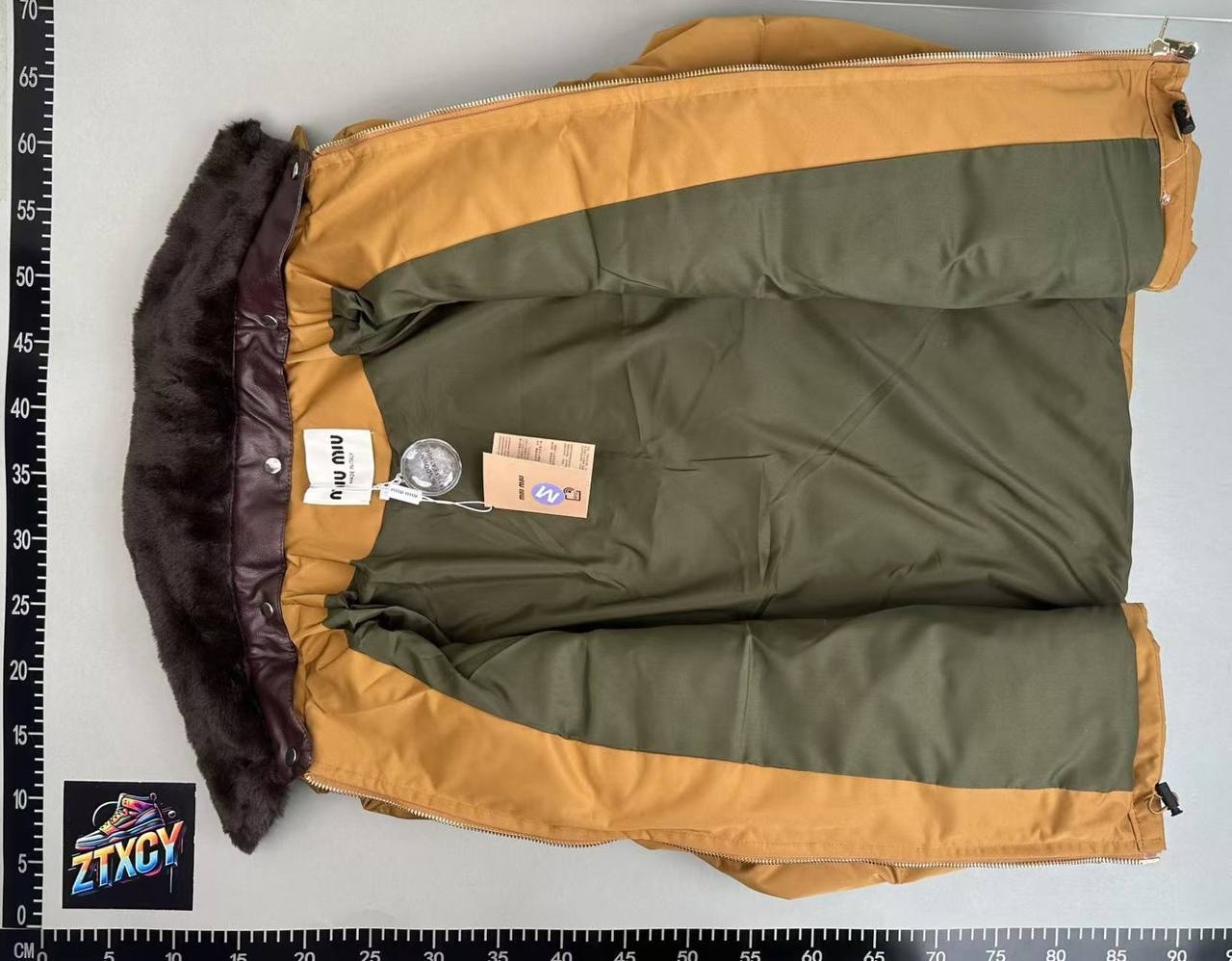 Miu Miu Puffer Jacket [5 styles]