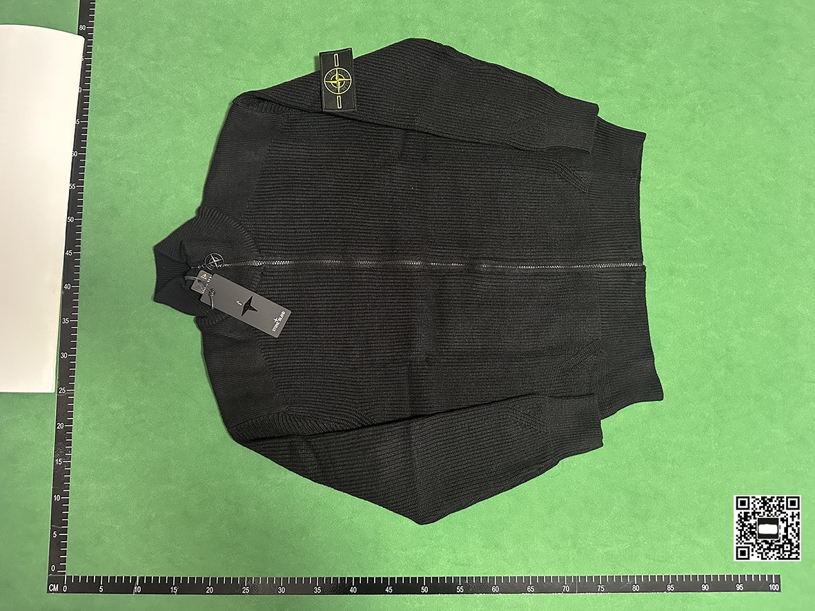Stone Island Crewneck and Zip-Up Sweaters [7 styles]