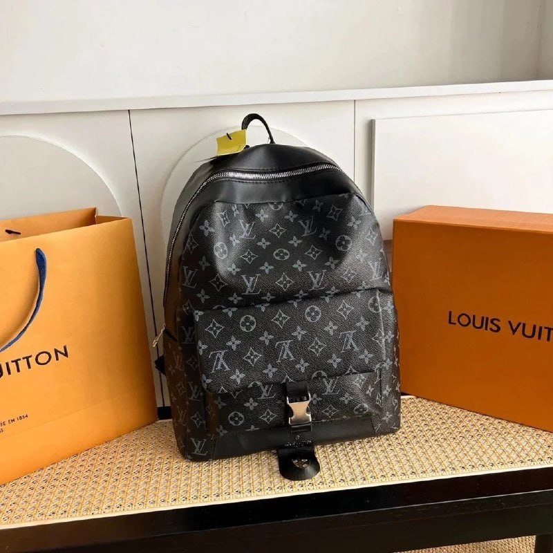 Louis Vuitton Monogram / Dior Oblique / Gucci GG Supreme Backpacks & Crossbody Bags [40 styles]
