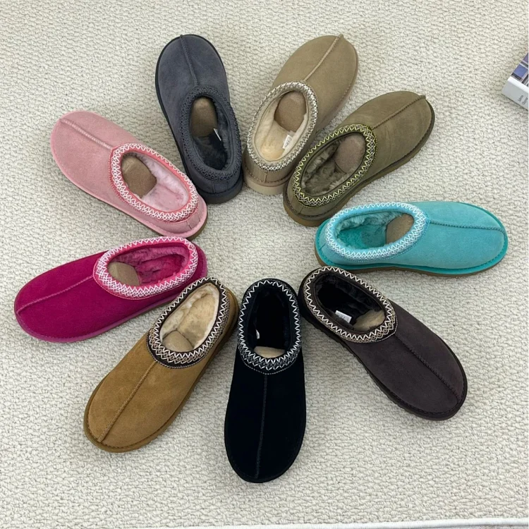 UGG slippers  (9 styles)