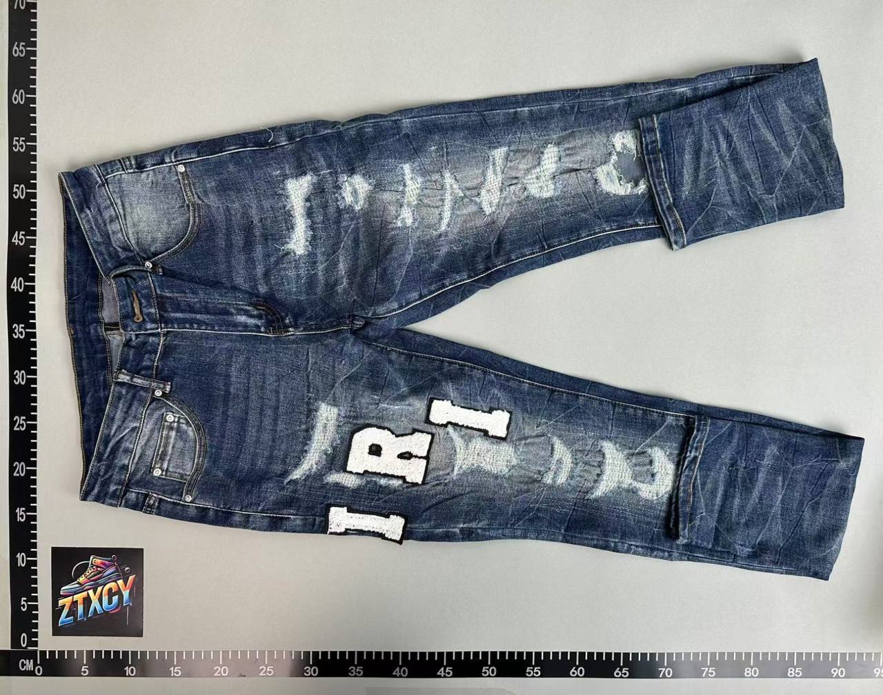 Amiri Jeans [39 styles]