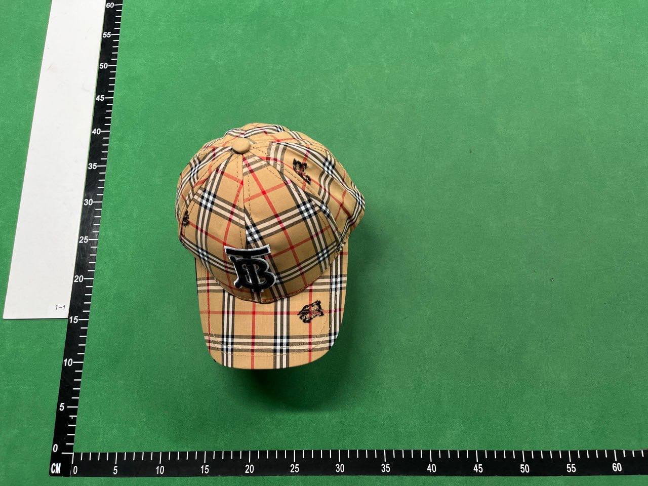Burberry Check Print Cap [37 styles]