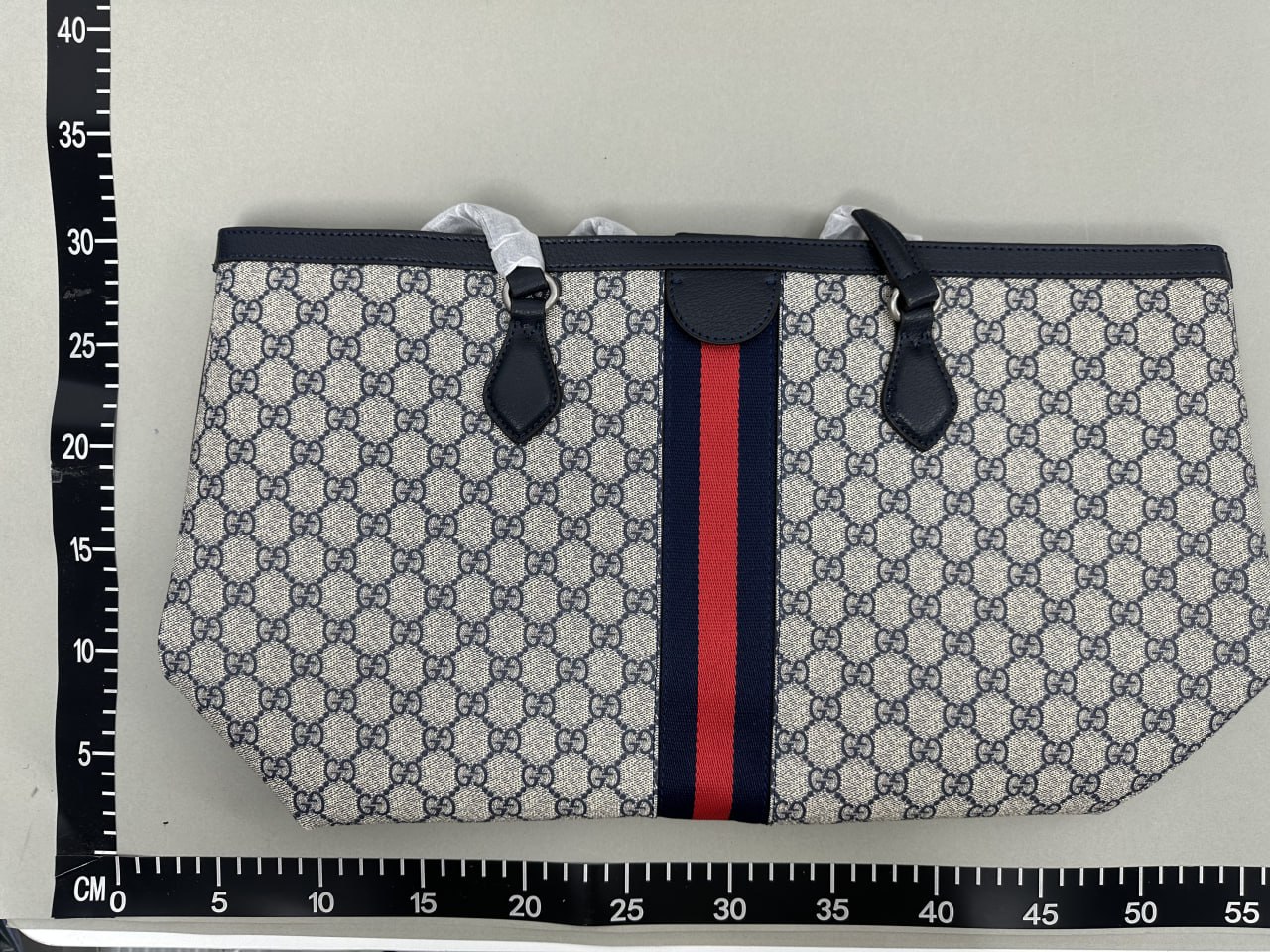 Gucci GG Supreme Tote Bag [3 styles]