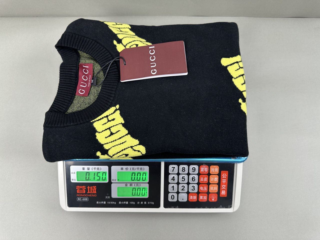 Gucci Gucci! Print Sweater [40 styles]