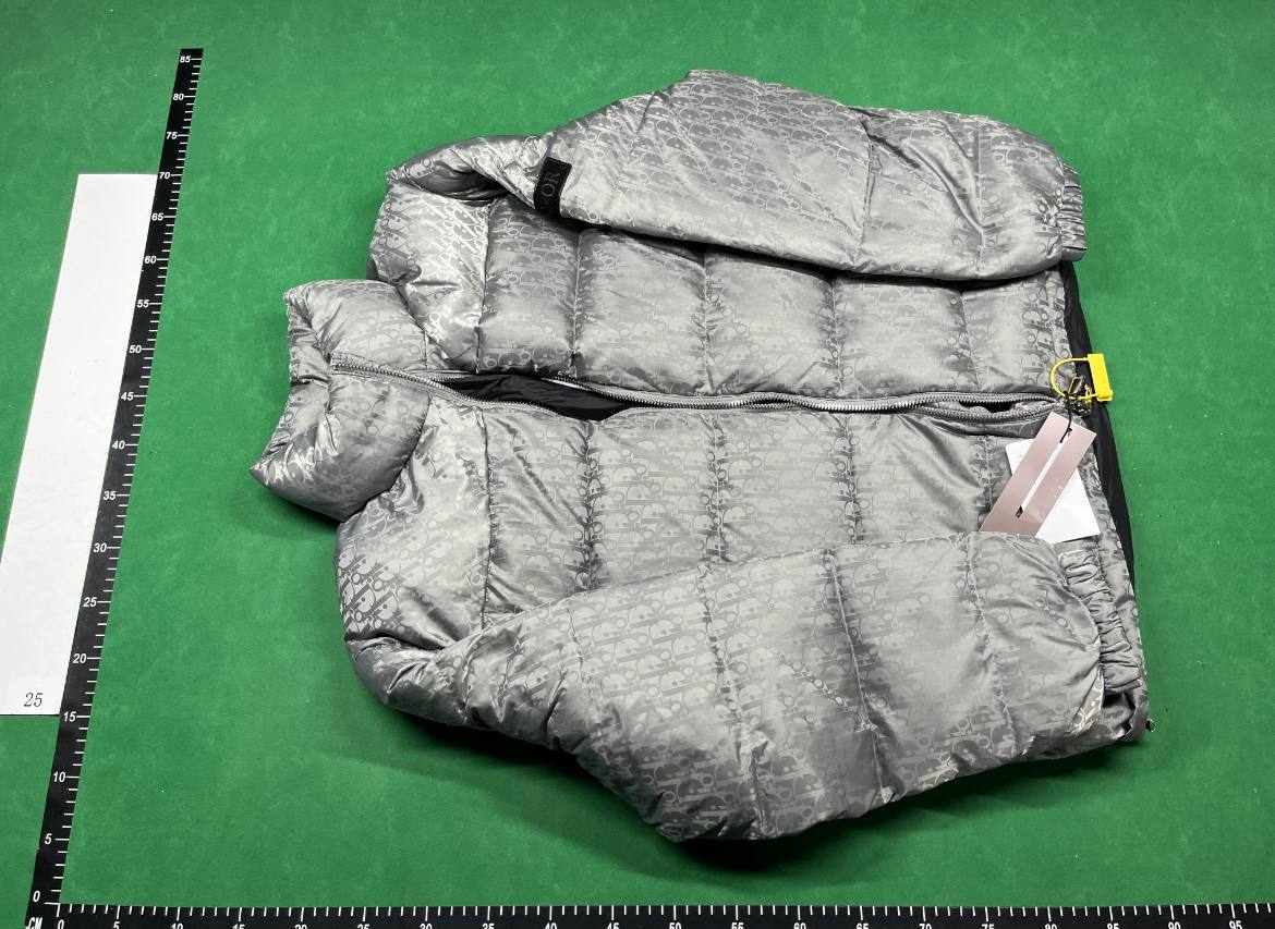 Dior Oblique Puffer Jacket [3 styles]