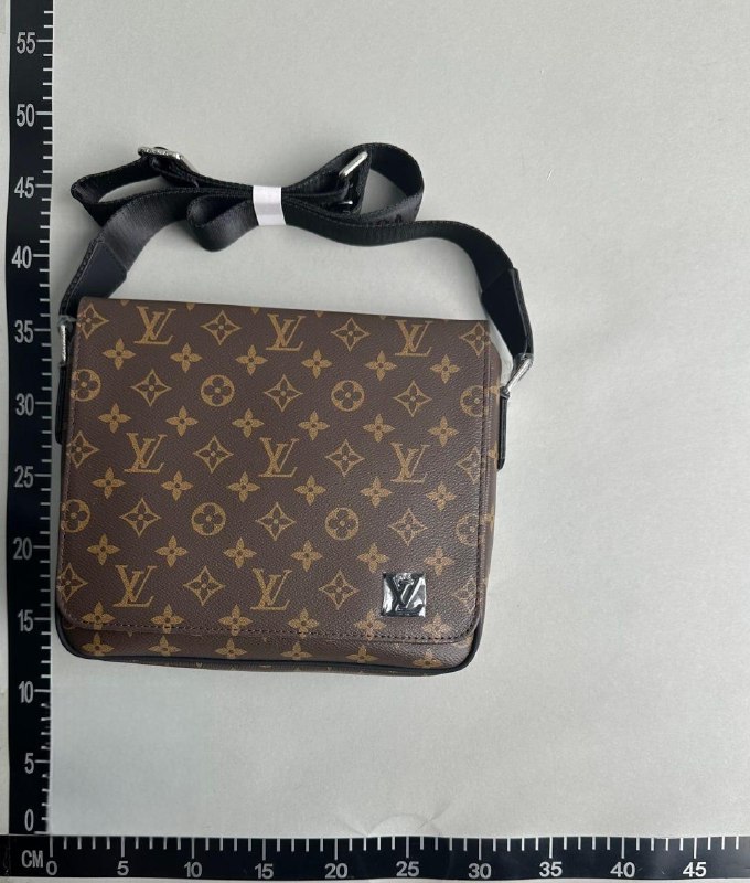 Louis Vuitton Initiales Messenger Bag [18 styles]