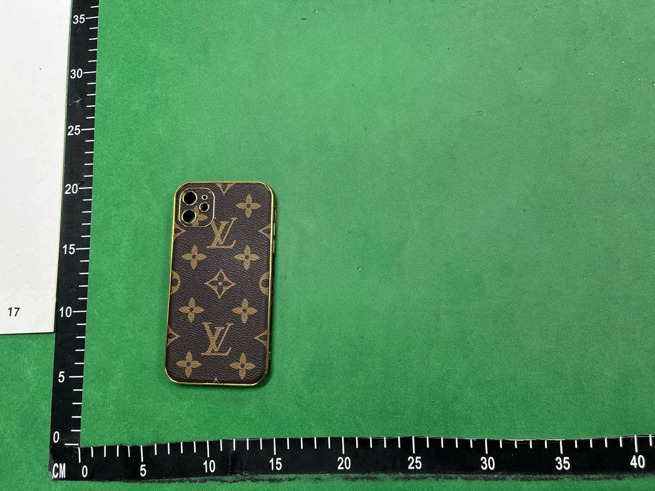 Louis Vuitton Monogram Phone Case [40 styles]