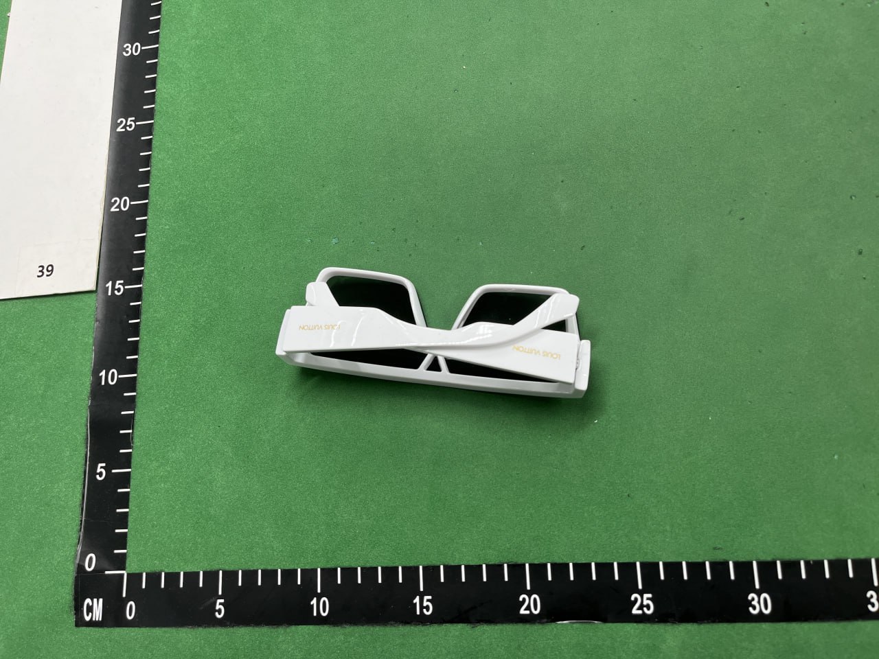 Louis Vuitton Shield Sunglasses [37 styles]