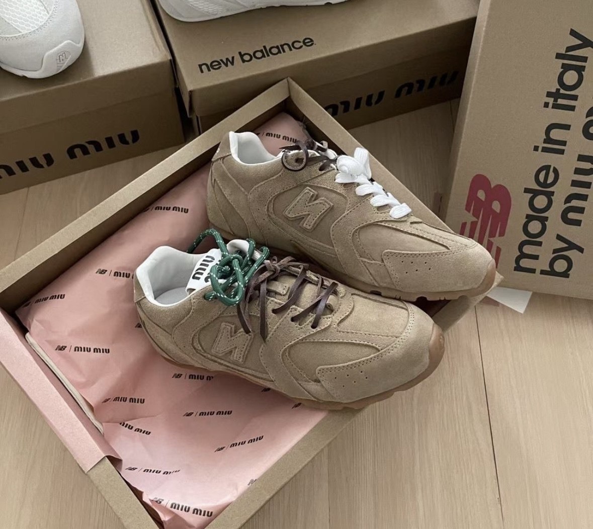 New Balance x Miu Miu MAYA Sneakers [4 styles]